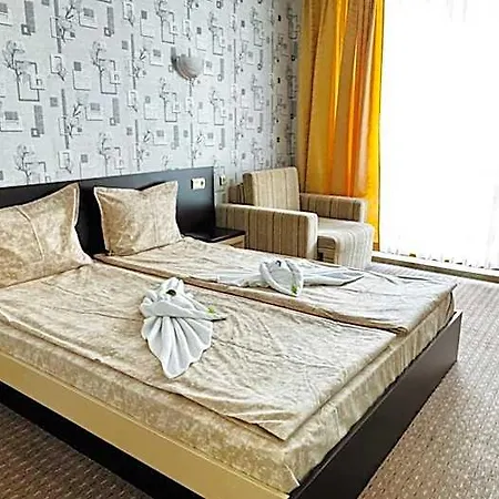 Eos Hotel 2*